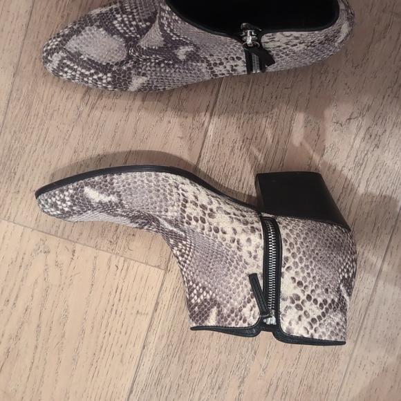 Alligator booties, size 40 - Picture 2 of 2